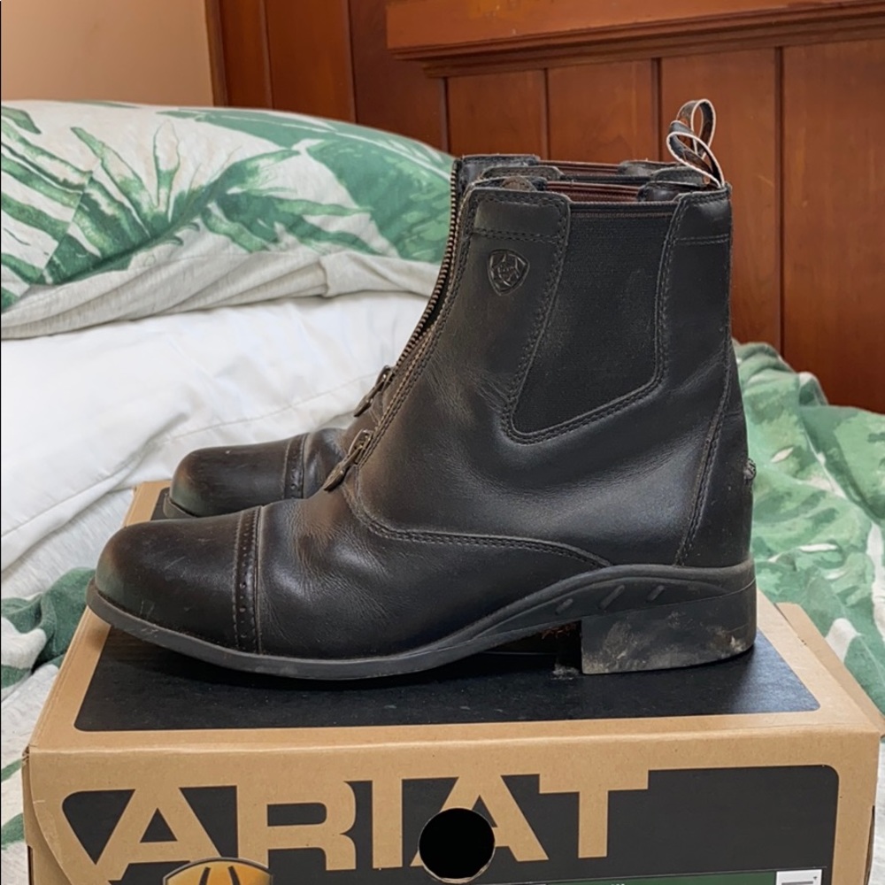 Kids Ariat Devon III horseback riding boots